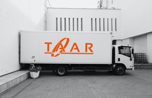 maxim-tolchinskiy-crHhZlES310-unsplash